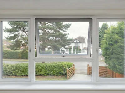 Magnetic Flyscreen Window